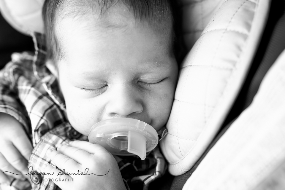 lifestyle newborn photographer, gaithersburg newborn photography, maryland newborn photographer, rockville newborn photographer
